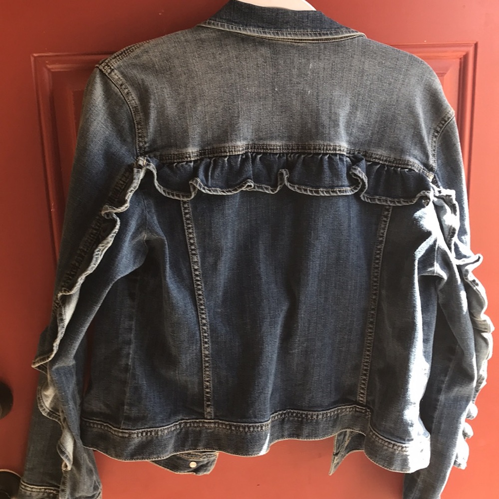 The perfect denim jacket with ruffles on the back and arms by Melrose and Market